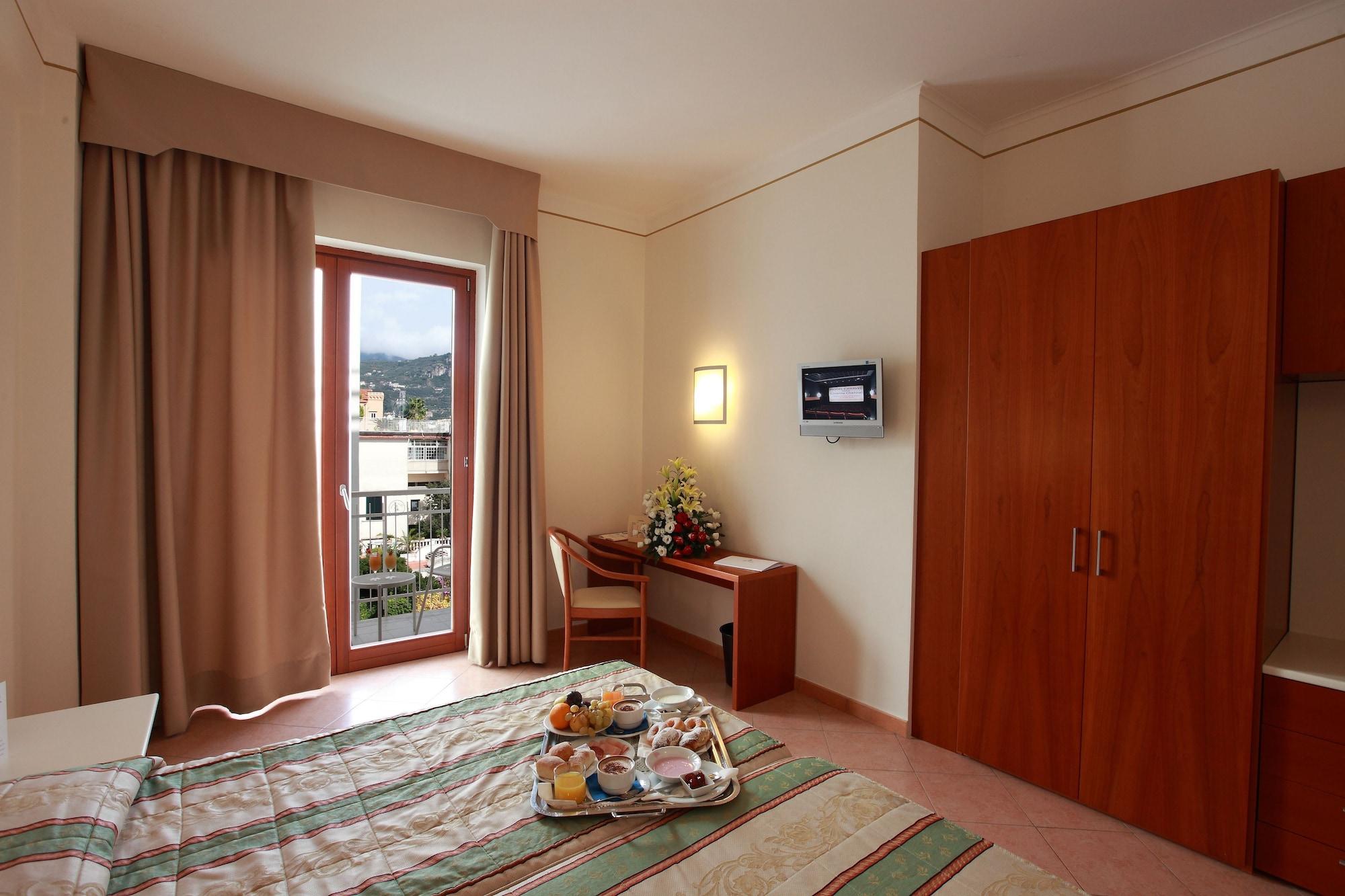Hotel Caravel Сант'Анджелло Экстерьер фото