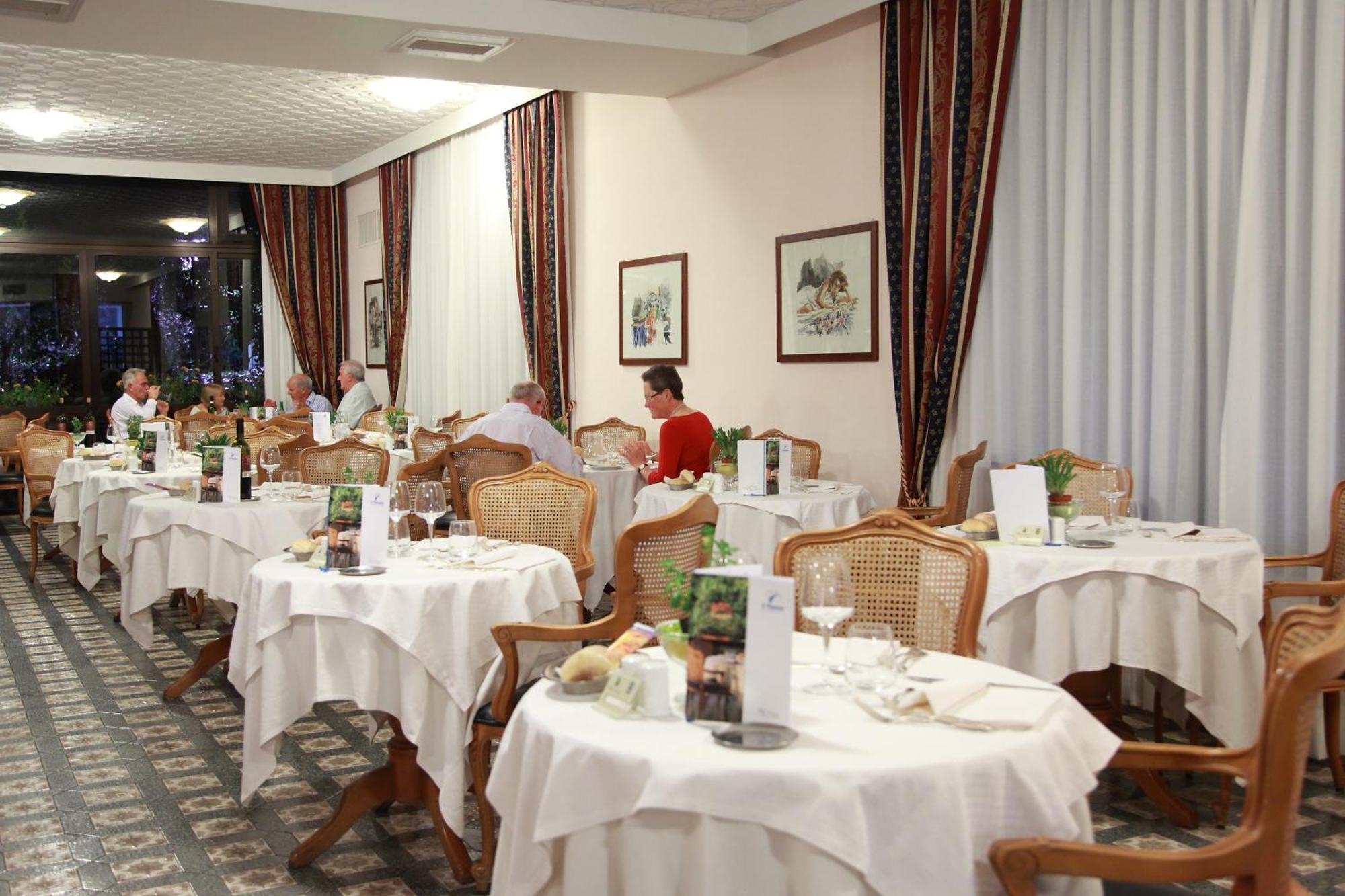 Hotel Caravel Сант'Анджелло Экстерьер фото
