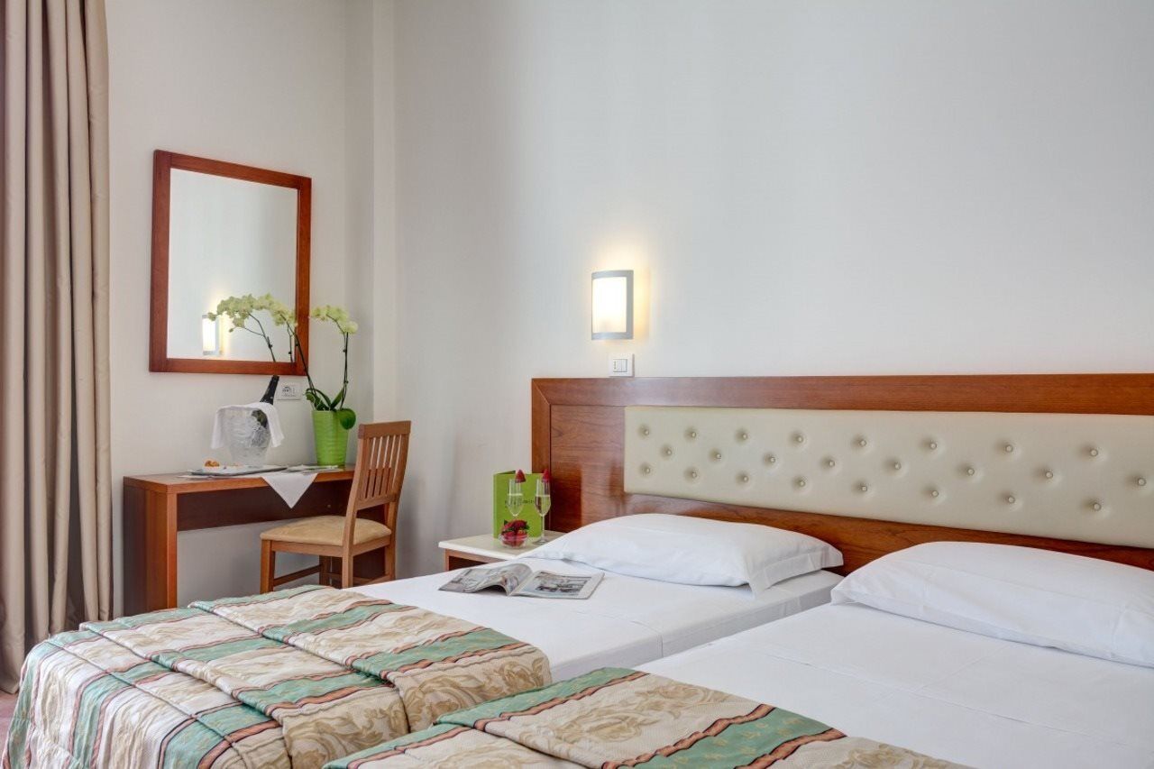 Hotel Caravel Сант'Анджелло Экстерьер фото